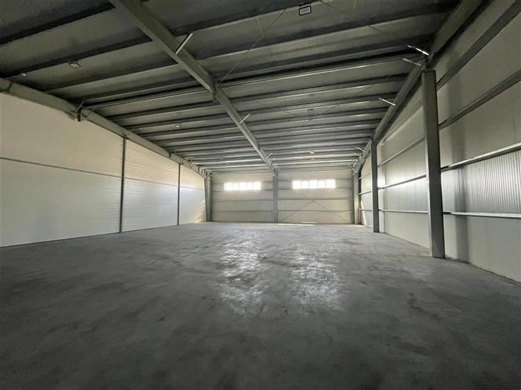 Spațiu industrial, de 850 mp, în Central