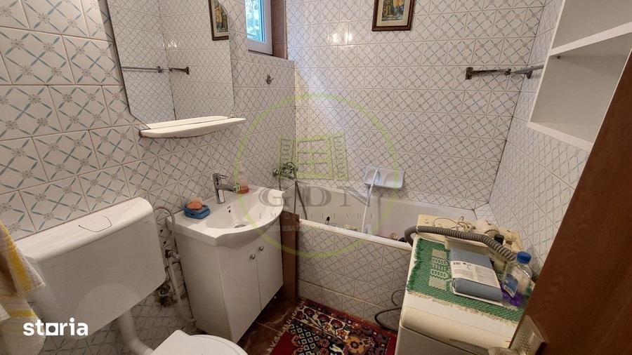 Apartament cu 3 camere decomandat, mobilat în Gării