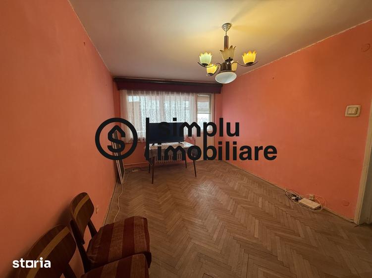 Apartament cu 3 camere decomandat în Valea Rosie