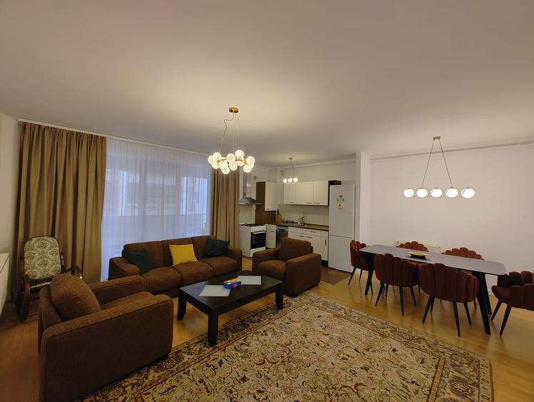 Apartament cu 3 camere decomandat, mobilat în Aviației