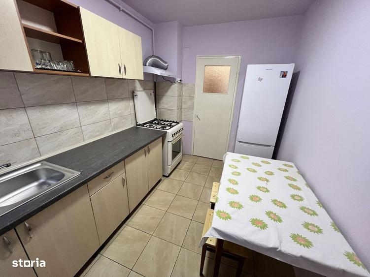 Apartament cu 2 camere semidecomandat, mobilat în Mihai Viteazul