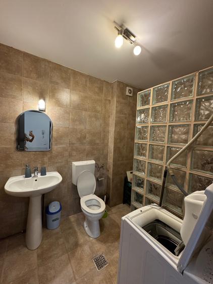 Apartament cu 2 camere decomandat în Plopilor