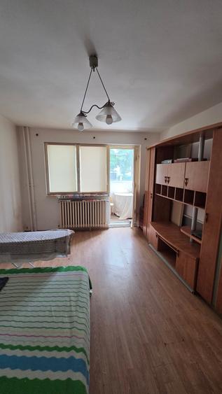 Apartament cu 2 camere decomandat în Grigorescu