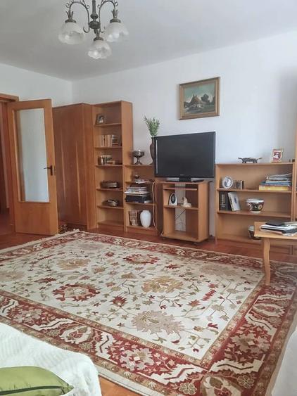 Apartament cu 3 camere decomandat în Ferdinand