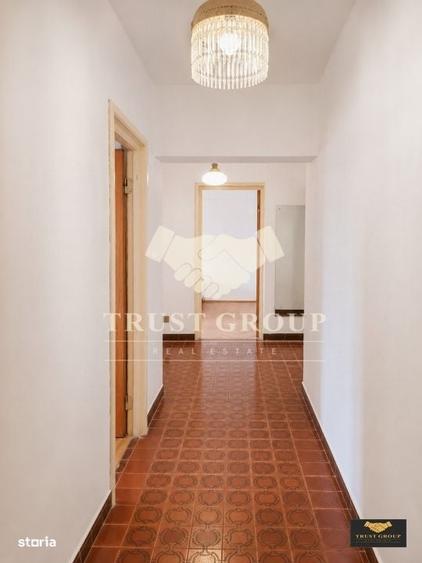 Apartament cu 4 camere semidecomandat în Dorobanți