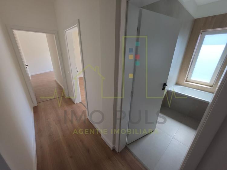 Apartament cu 3 camere semidecomandat în Mehala