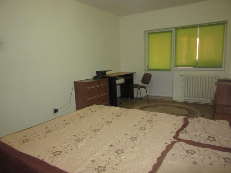 Apartament cu 2 camere decomandat în Bd. Independenței