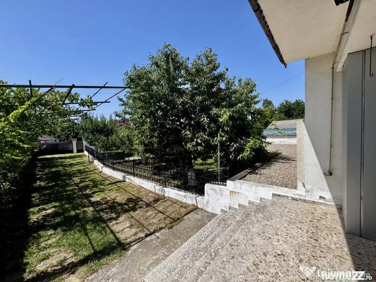 Casă cu 7 camere cu Teren 1150 Mp în Siliștea Snagovului