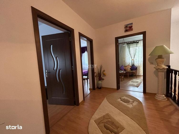 Casă cu 4 camere în Central