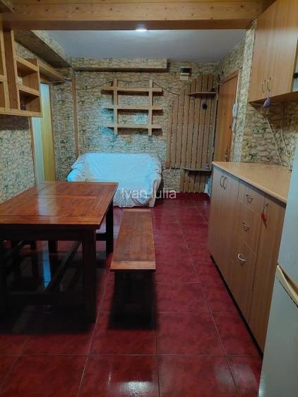 PRTICULAR apartament 2 camere transformate in 3 Rahova