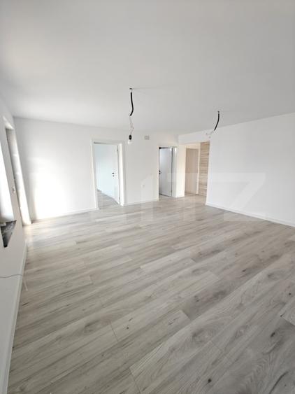 Casă individuală cu 4 camere cu Canalizare în Ștefăneștii Noi