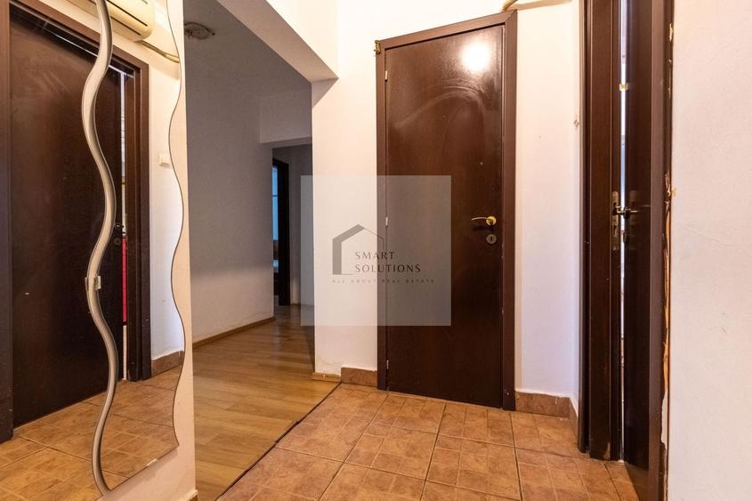 Apartament cu 3 camere decomandat, mobilat în Berceni
