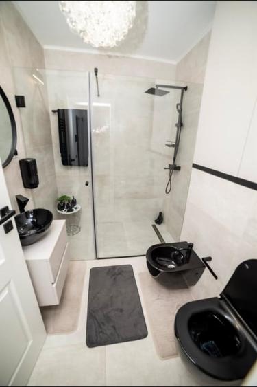 Apartament cu 3 camere, 60 mp, terasa, zona VIVO - 10