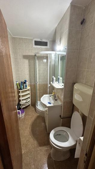 Apartament cu 3 camere decomandat în Cetate