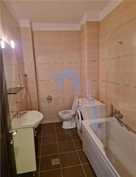 Apartament cu 2 camere semidecomandat în Sopor