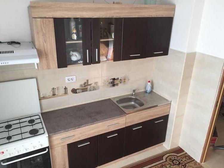 Apartament cu 2 camere decomandat în Nicolina
