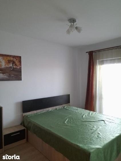 Apartament cu 2 camere decomandat în Podu Roș