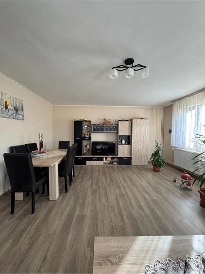 Casă cu 1 camere cu Teren 1000 Mp în Vladimirescu