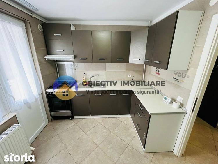 Apartament cu 2 camere decomandat, mobilat în Sud
