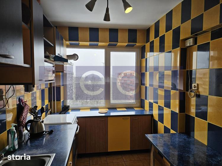 Apartament cu 3 camere semidecomandat în Titan