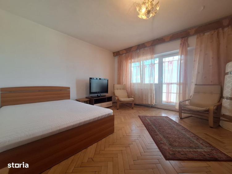 Garsonieră decomandată în Fabric