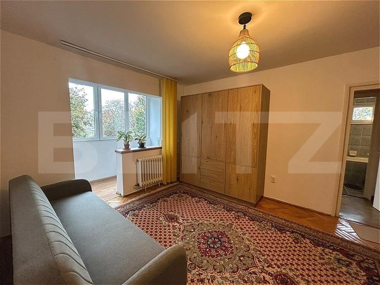 Apartament cu 3 camere semidecomandat, mobilat în Mănăștur