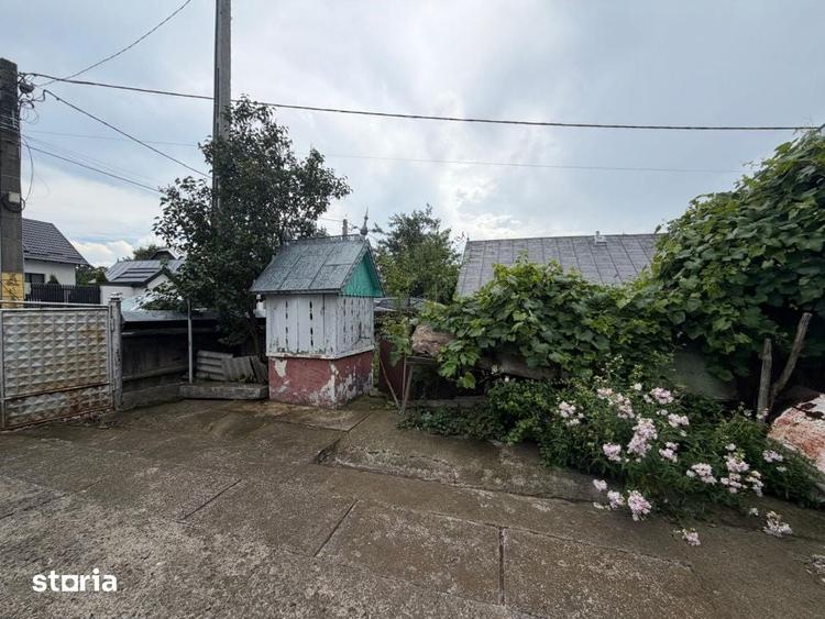 Casă cu 2 camere cu Teren 2100 Mp în Bălcăuți