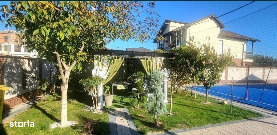Casă cu 4 camere cu Teren 1000 Mp în Bâlta