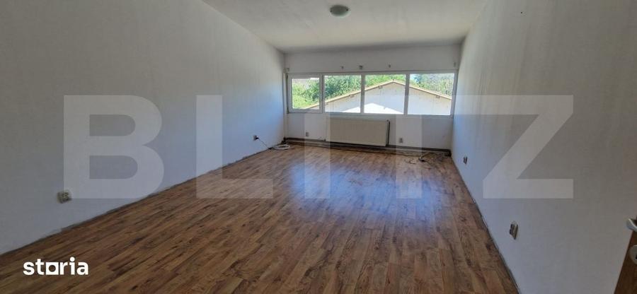 Spațiu comercial, de 300 mp, în Bariera Vâlcii