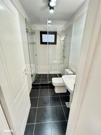 Casă cu 4 camere cu Teren 500 Mp în Bucium