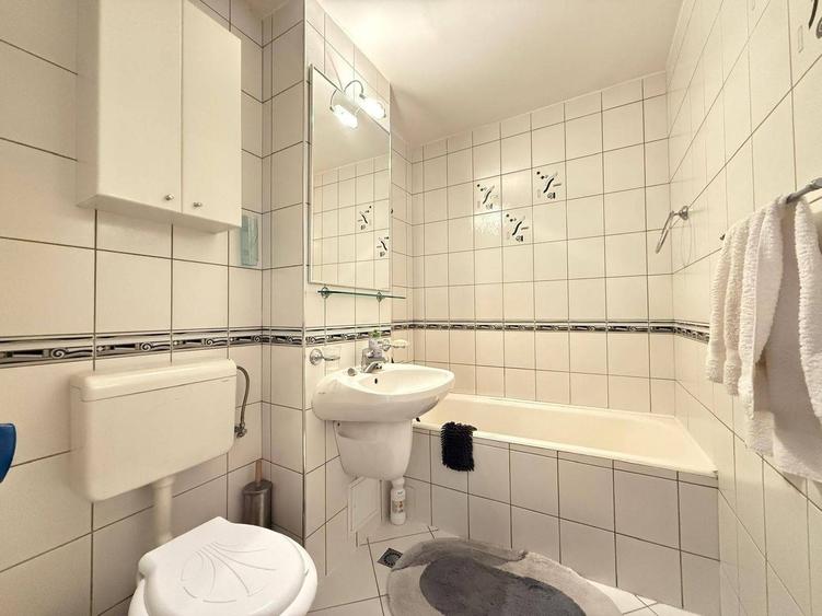 Apartament cu 4 camere decomandat, mobilat în Zorilor