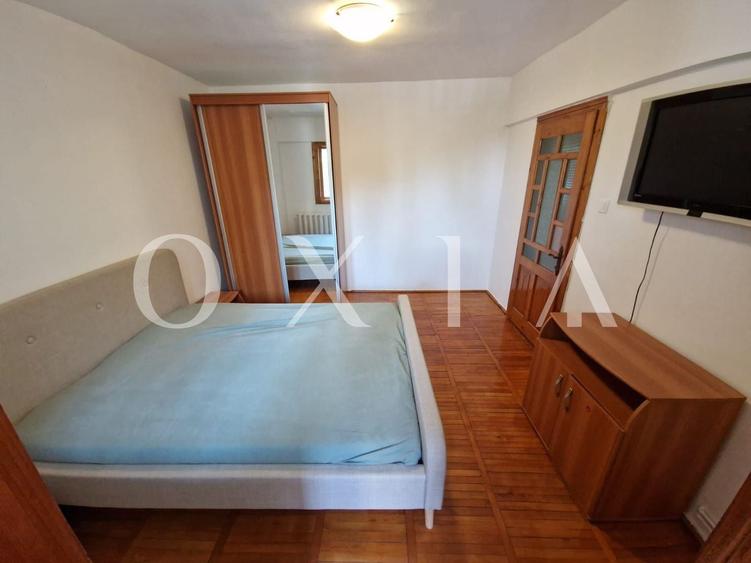 Apartament cu 3 camere decomandat, mobilat în Gheorghe Lazăr
