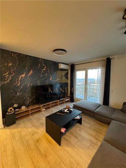 Apartament cu 3 camere decomandat în Mogoșoaia