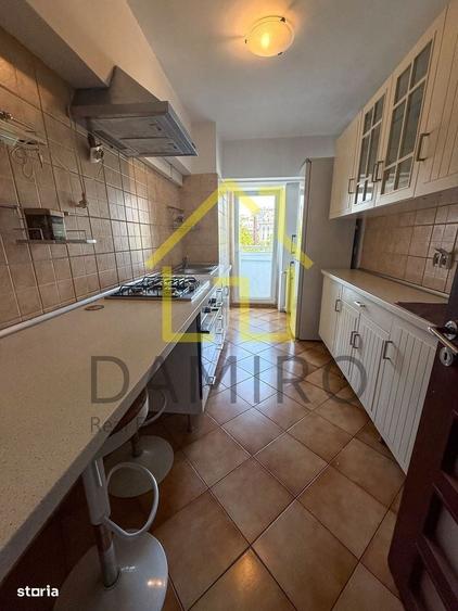 Apartament cu 3 camere decomandat în Splaiul Independenței