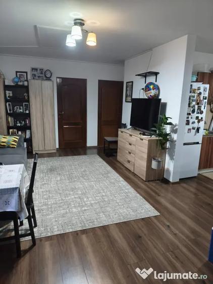 Casă cu 3 camere în Breaza de Sus