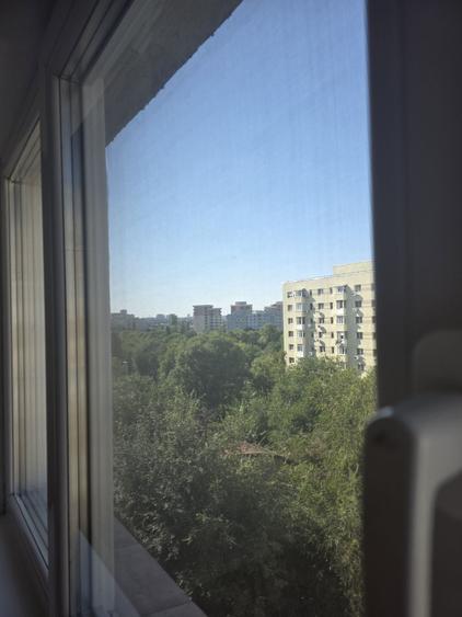 Apartament cu 3 camere decomandat în Dobroești