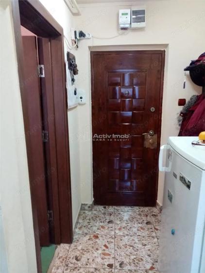 Apartament cu 2 camere semidecomandat în Aurel Vlaicu