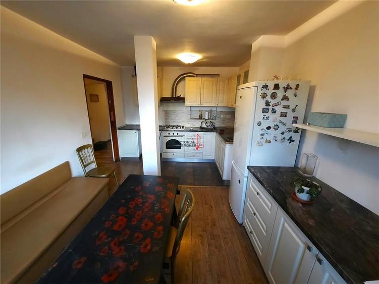 Apartament cu 3 camere decomandat în Pantelimon