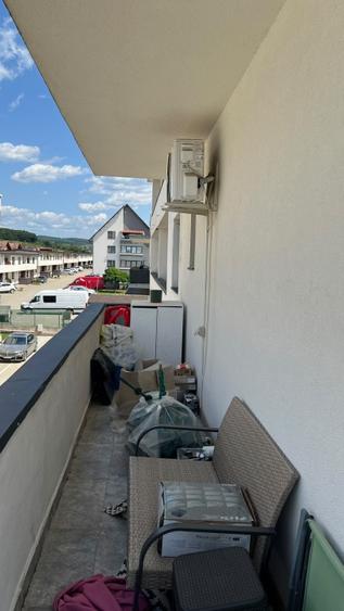 Apartament cu 3 camere decomandat, mobilat în Nord