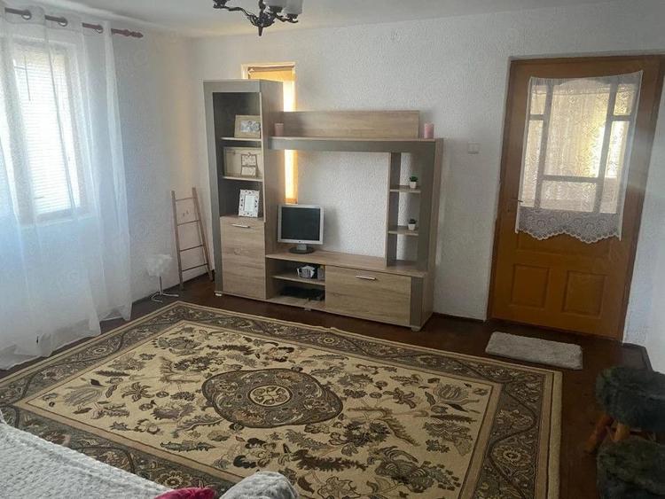 Casă cu Teren 7661 Mp în Șomănești