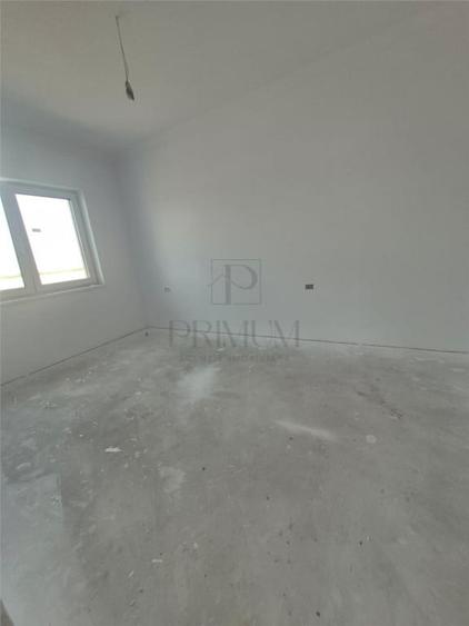 Duplex parter - 2 dormitoare - zona foarte buna - 4