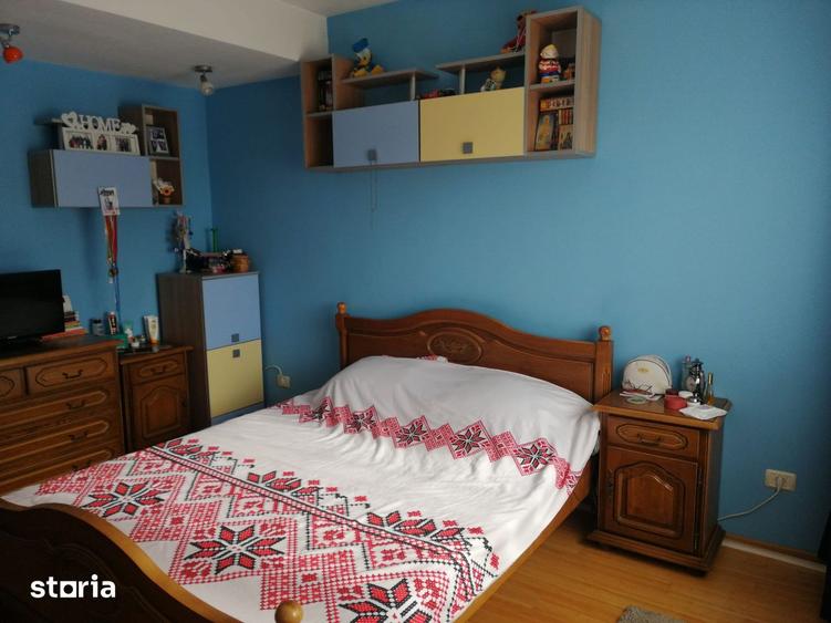 Casă cu 4 camere cu Teren 394 Mp în Km 4
