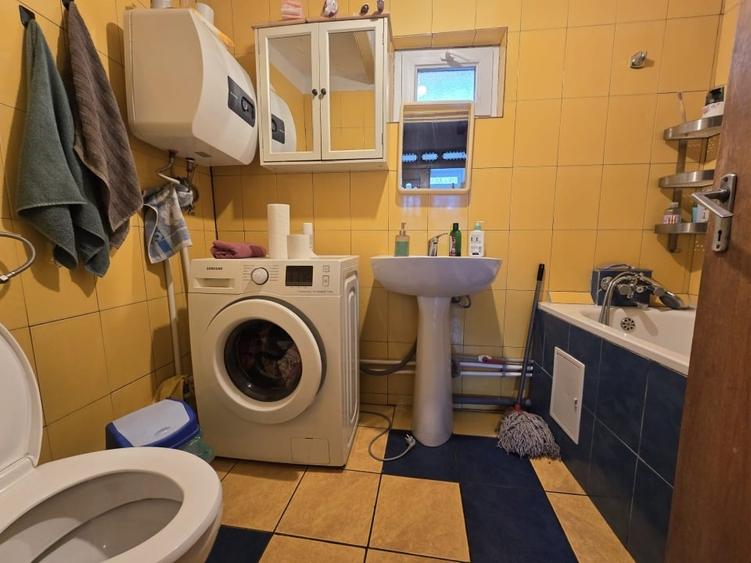 Casă individuală cu 2 camere cu Canalizare în Cartojani