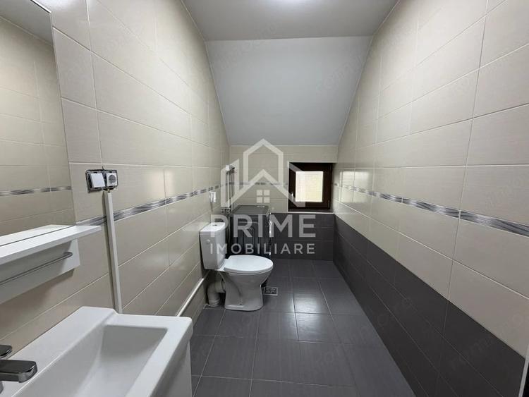 Casă cu 5 camere cu Teren 427 Mp în Bărăbanț