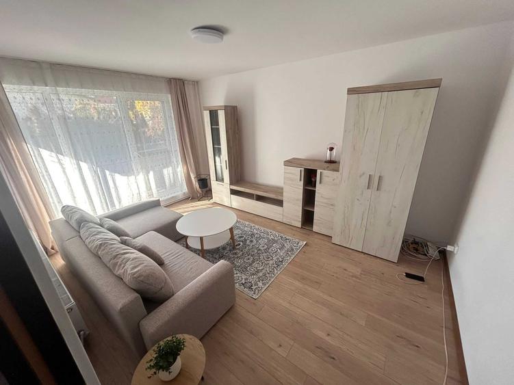 Apartament cu 2 camere decomandat în Florești