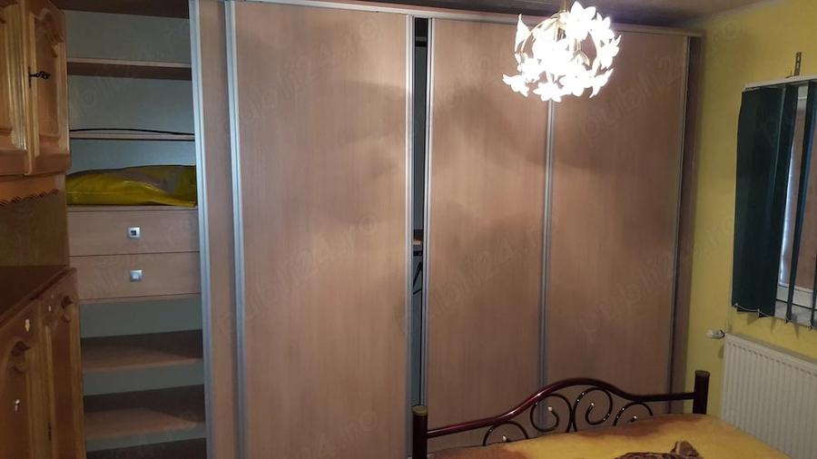 Apartament cu 3 camere decomandat în Giurgiului