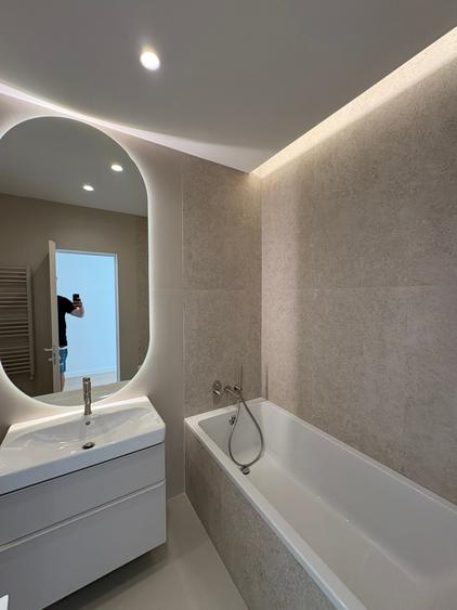 Apartament cu 3 camere semidecomandat în Barbu Văcărescu