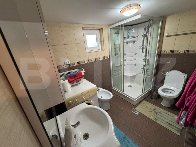 Casă individuală cu 4 camere cu Canalizare în Hunedoara