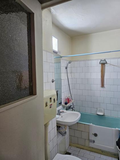 Apartament cu 2 camere semidecomandat în Progresul