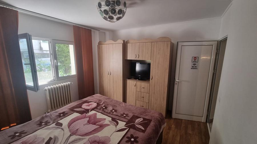 Apartament cu 2 camere decomandat în Tătărași